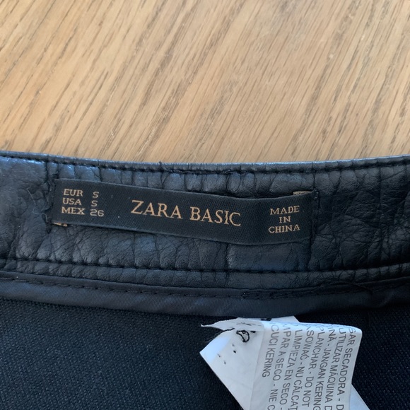 Zara basic faux leather skirt - Picture 3 of 3